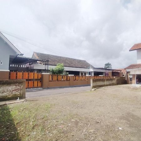 Reddoorz Syariah Near Stasiun Purwokerto Hotel Bagian luar foto