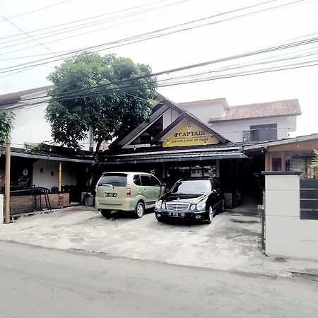 Reddoorz Syariah Near Stasiun Purwokerto Hotel Bagian luar foto
