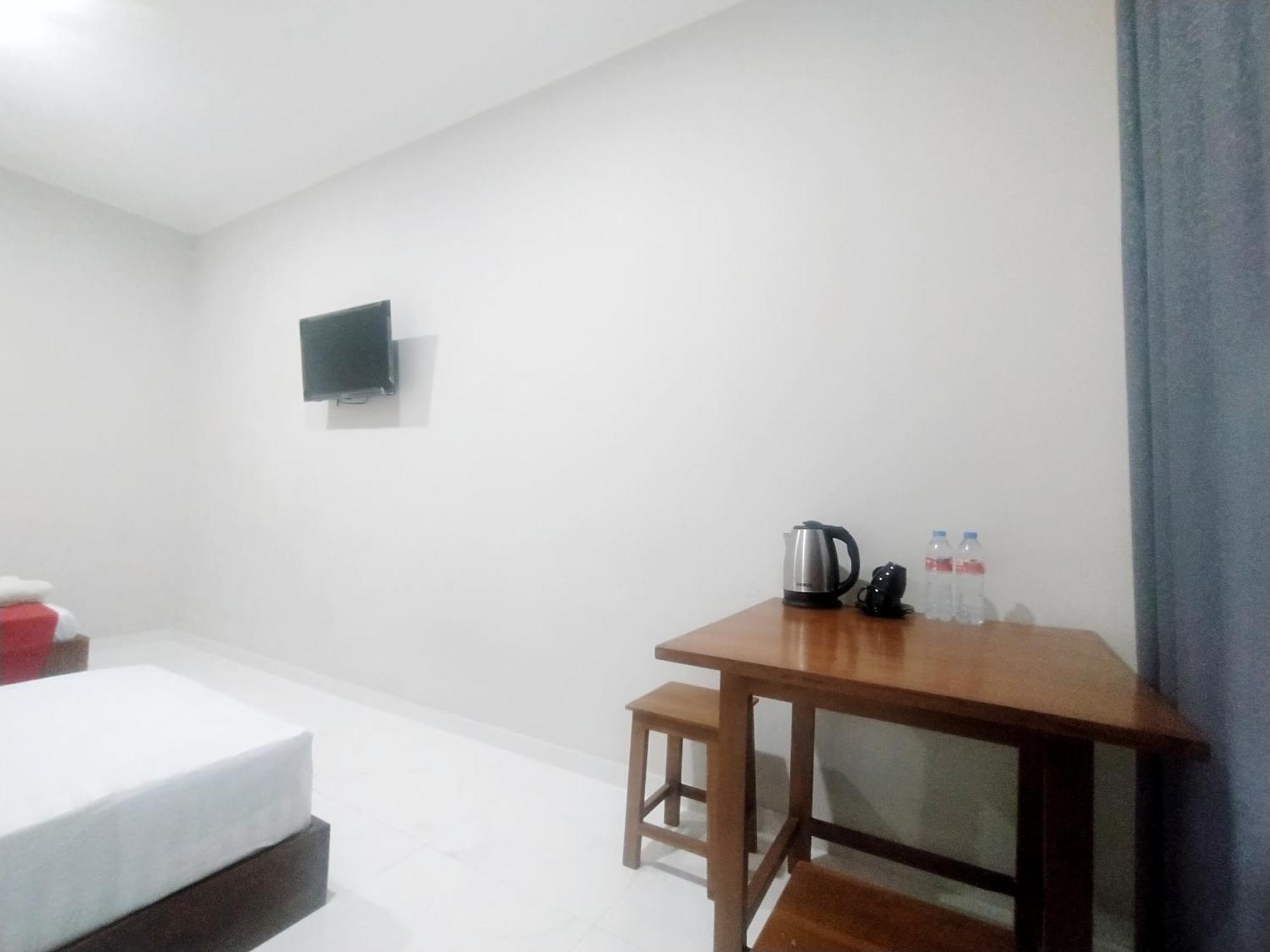 Reddoorz Syariah Near Stasiun Purwokerto Hotel Bagian luar foto