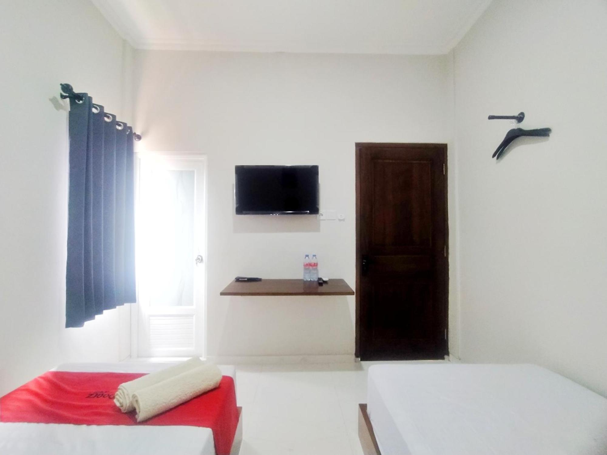 Reddoorz Syariah Near Stasiun Purwokerto Hotel Bagian luar foto