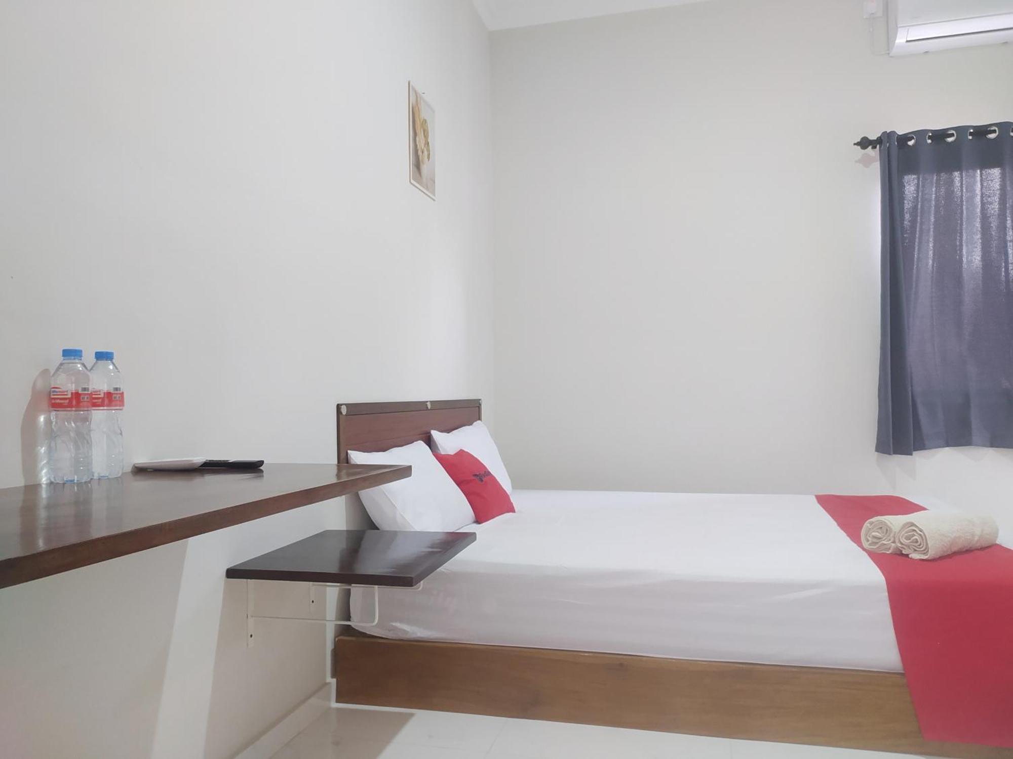 Reddoorz Syariah Near Stasiun Purwokerto Hotel Bagian luar foto