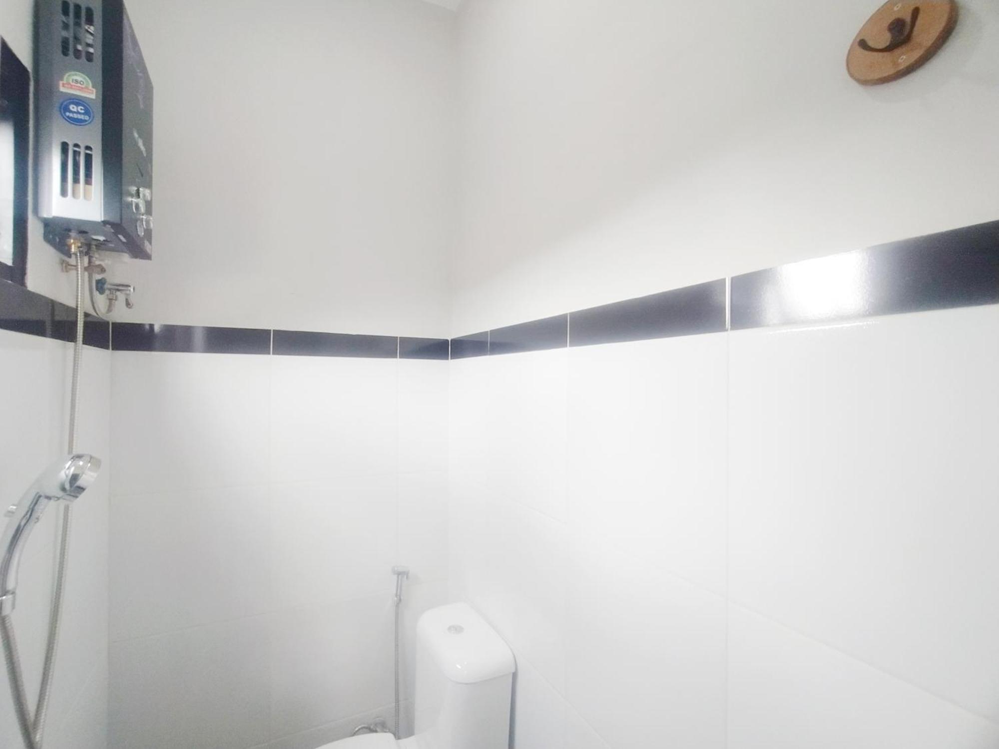 Reddoorz Syariah Near Stasiun Purwokerto Hotel Bagian luar foto